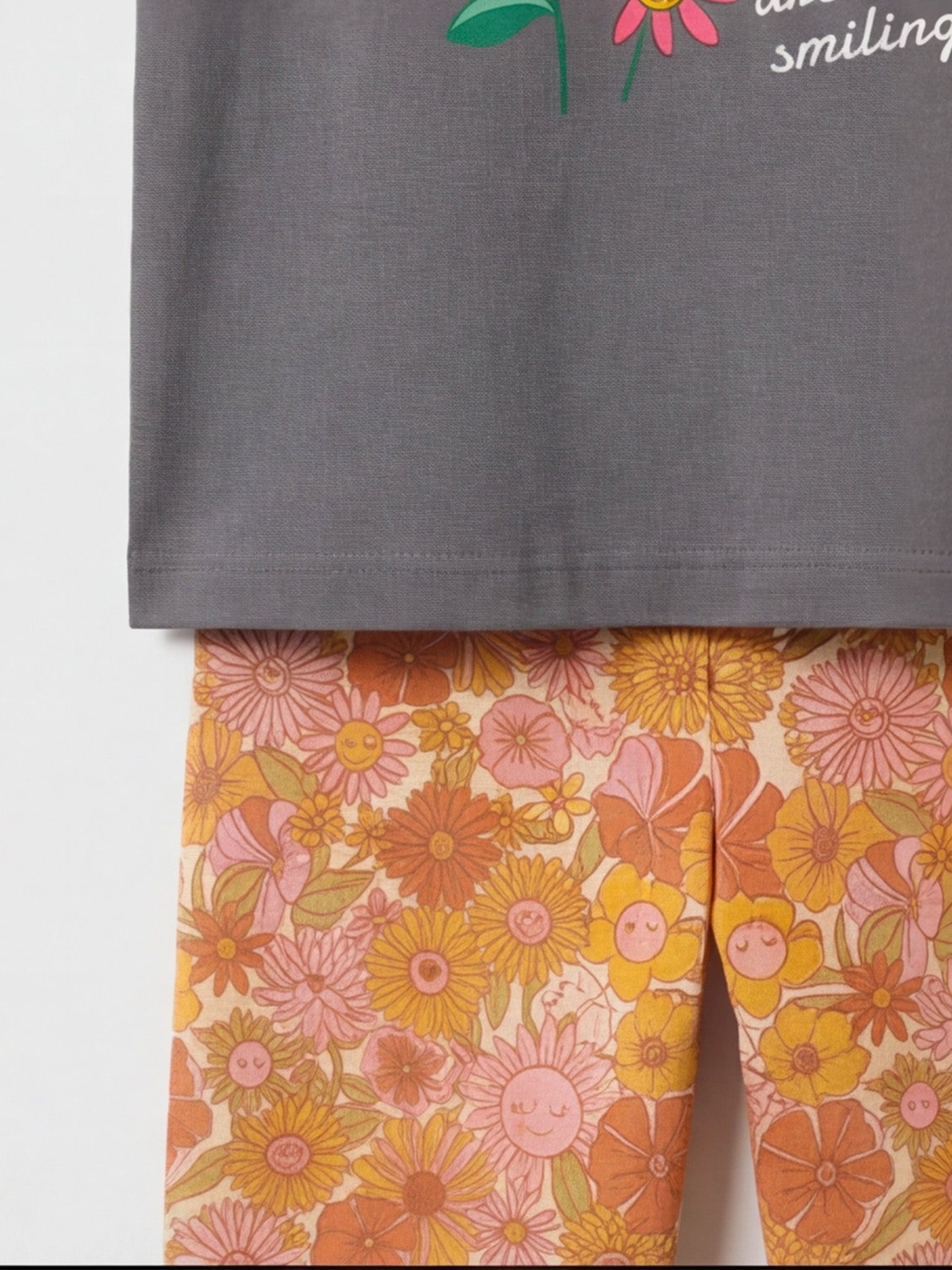 Happy Flowers Set – Grey